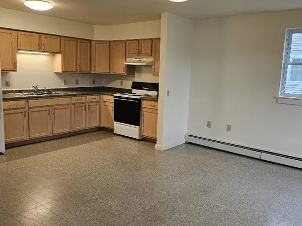 3 Isle Ln, Grand Isle, VT