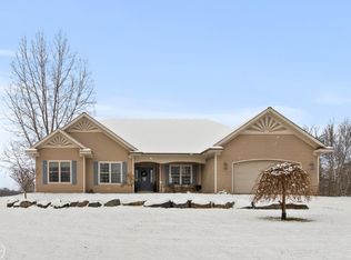 4699 Brown Rd, Avoca, MI 48006