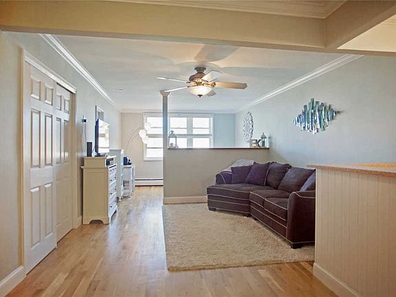 5th image of 210 E Broadway APT 3J