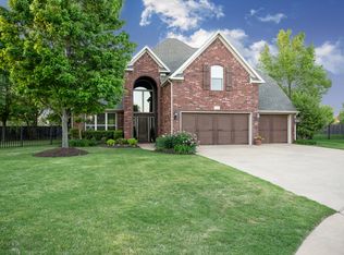 6422 W Tilbury Ct, Rogers, AR 72758