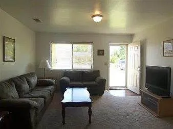 1003 E La Paloma Ln