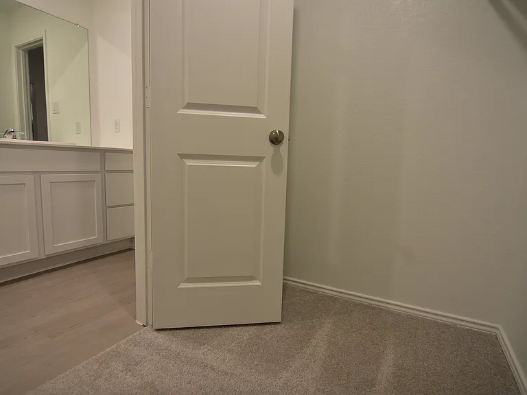 409 Keefer Ln — Photo 125