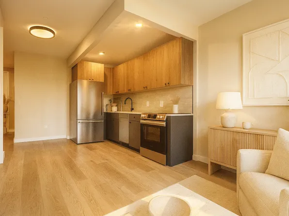 1584 Fulton Street image 4 of 6