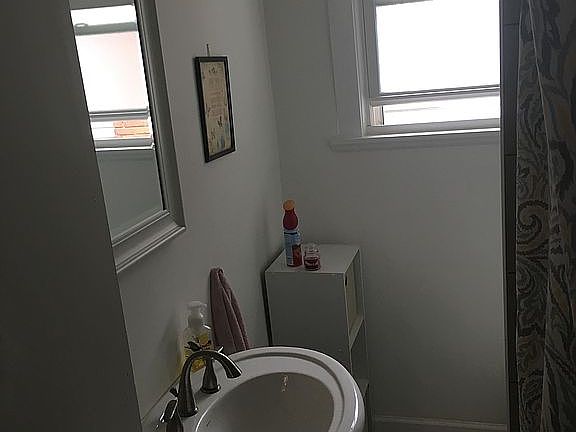 4th image of 3644 Columbus Ave