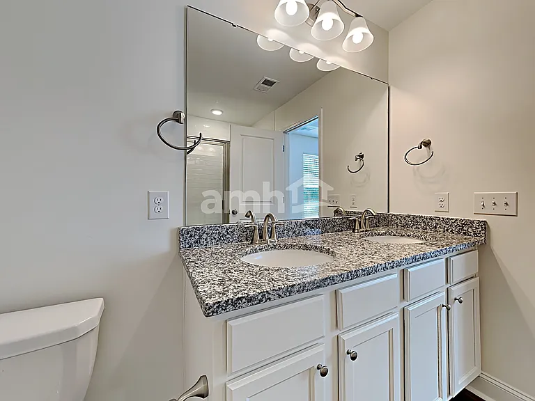 1842 Produce Ln — Photo 13