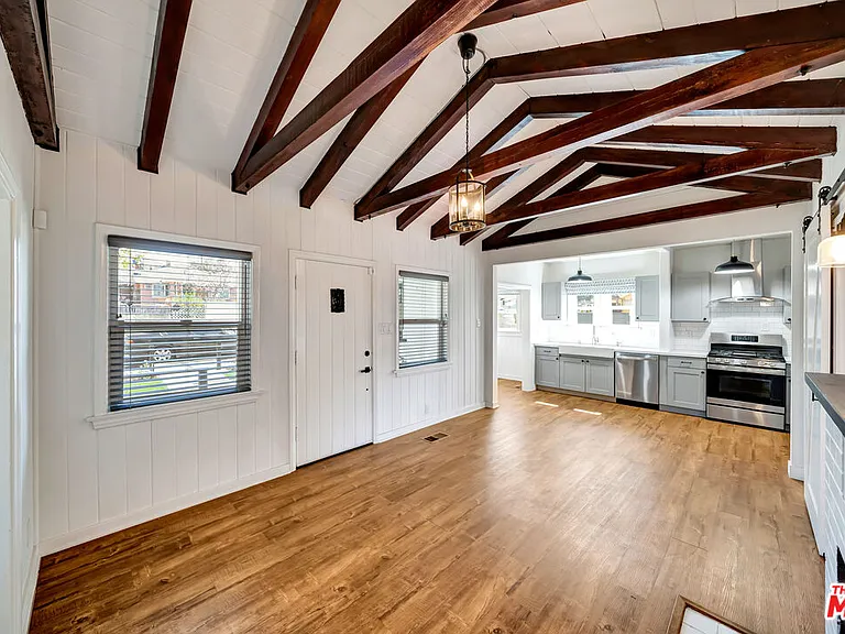 10509 Wilsey Ave — Photo 4