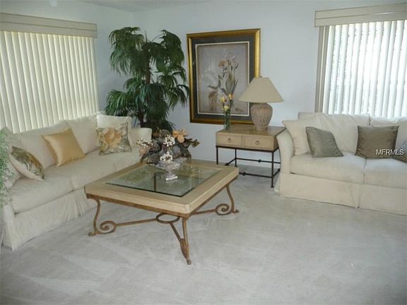 3rd image of 842 Lost Lake Dr