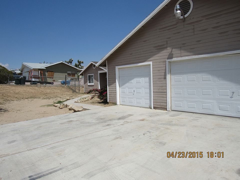 2nd image of 18626 Yucca St