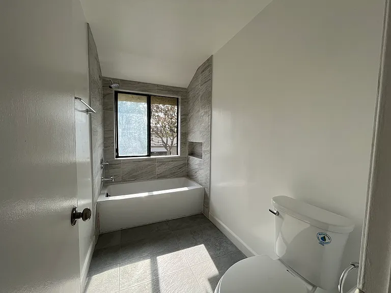 5443 Huron Ct — Photo 8