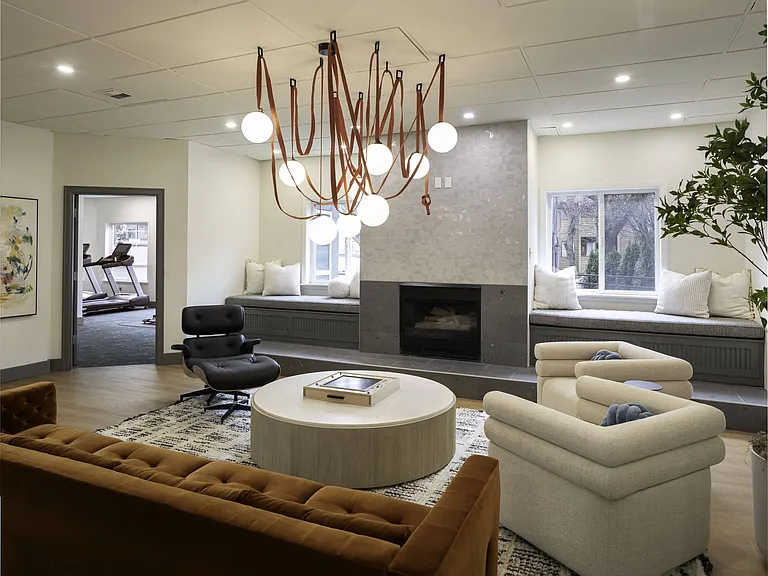 Liam Apartments — Photo 6