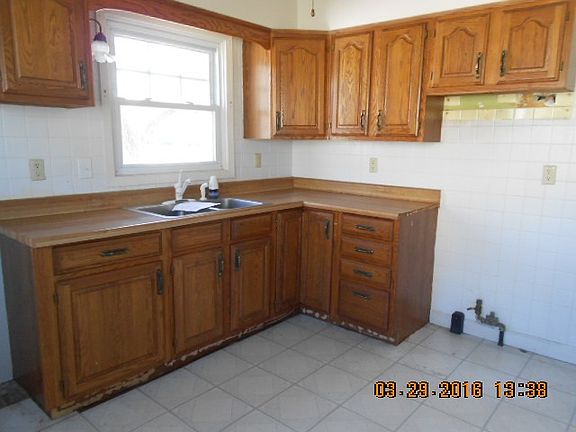 5th image of 432 W 16th St