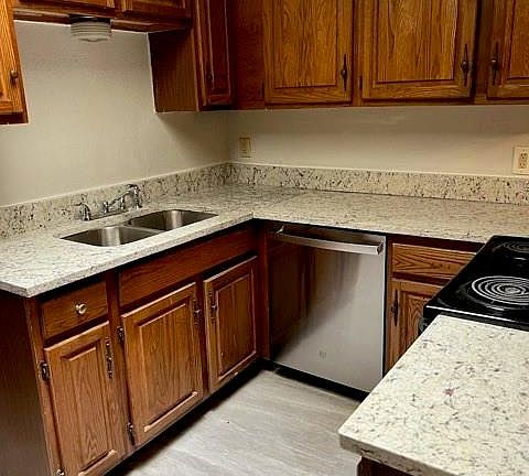 3rd image of 1235 Fairhaven Dr
