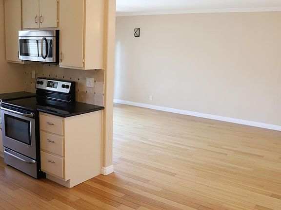 5th image of 8939 Cadillac Ave APT 308