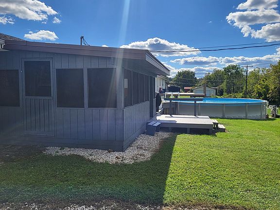 5th image of 273 Andrea Ave