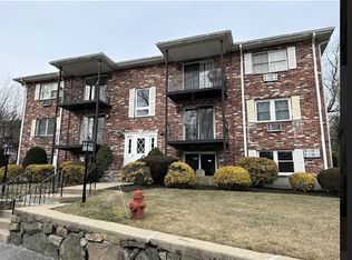 21 Pine St UNIT B, Canton, MA 02021