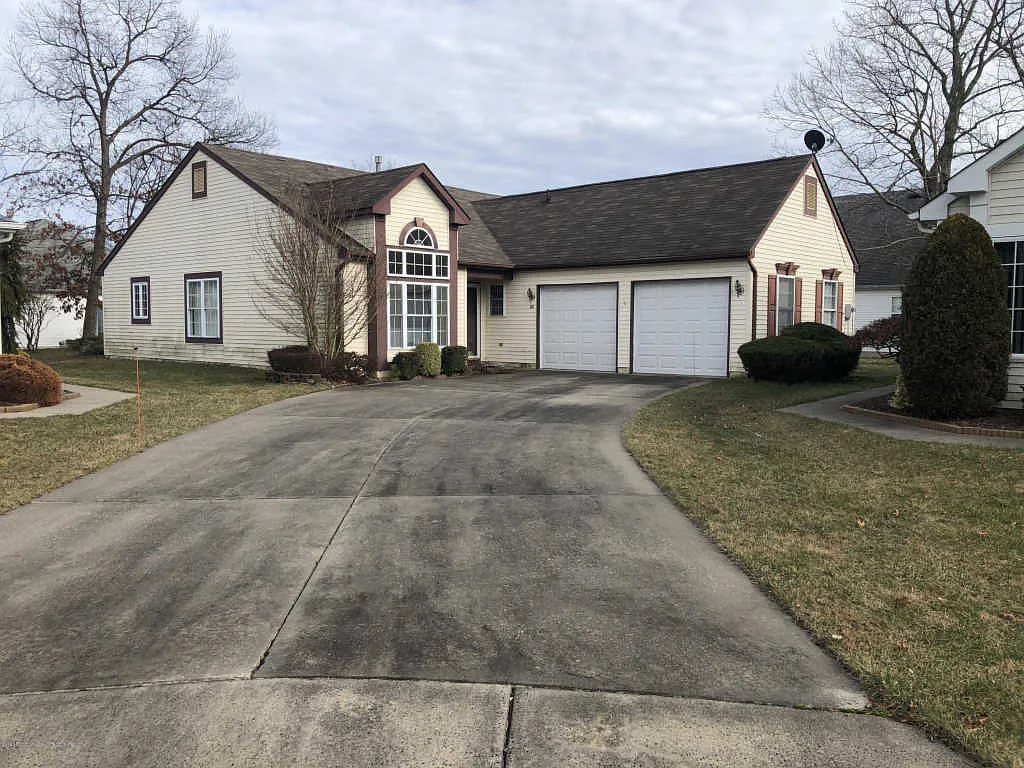23 Angus Ct photo 1