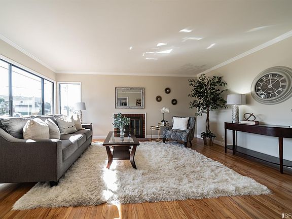 5th image of 1113 Miller Ave
