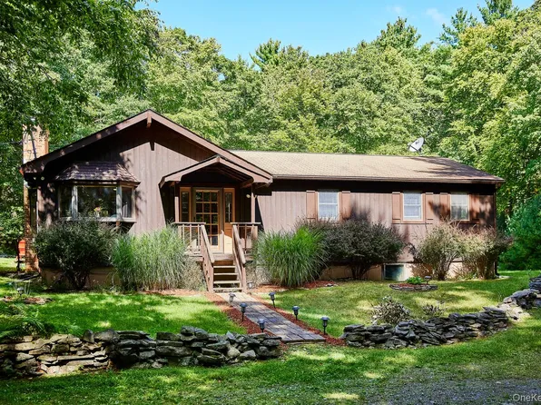 53 Devlin Road, Highland Lake, NY 12743