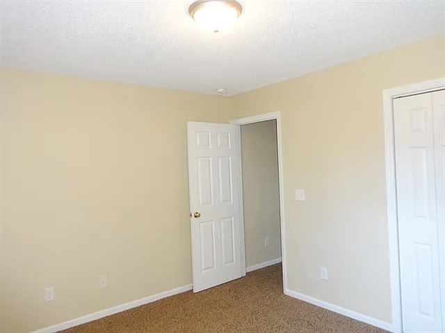 103 Rosedale Ct — Photo 13