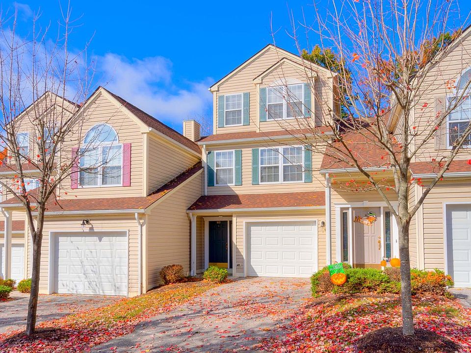 1st image of 115 Huff Heritage Ln
