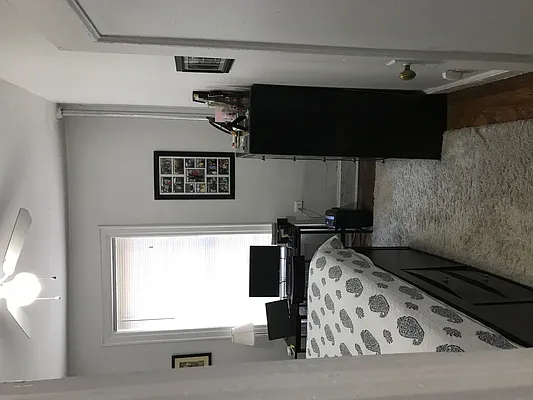 Rented by Owner | media 13
