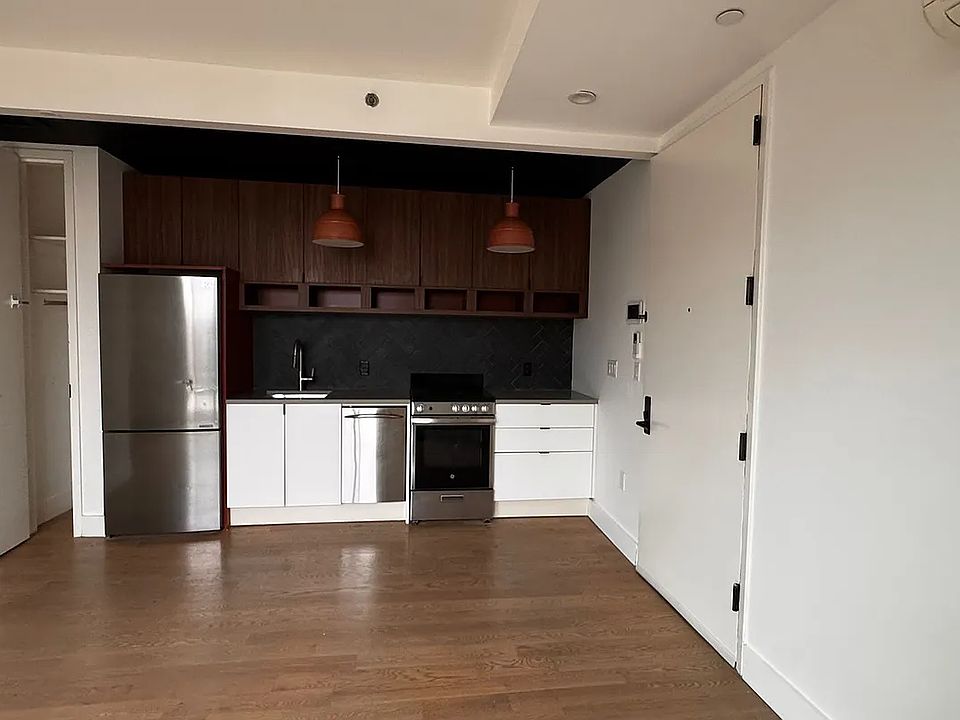 1st image of 796 Lexington Ave #2H
