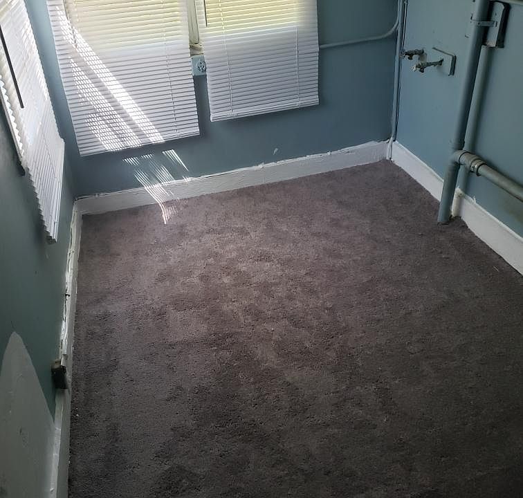 2nd image of 2309 Cedar Ave