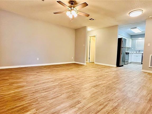 4th image of 812/814 Faun St