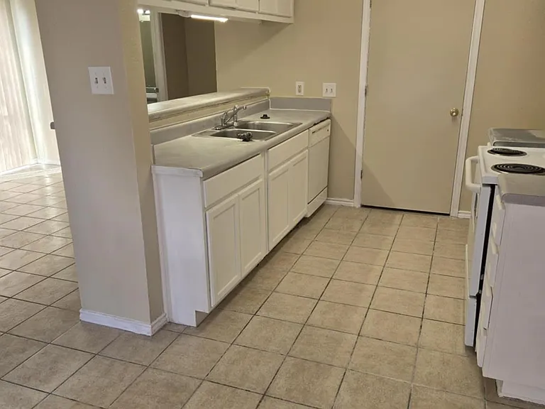 2209 Creekside Ln #C — Photo 3