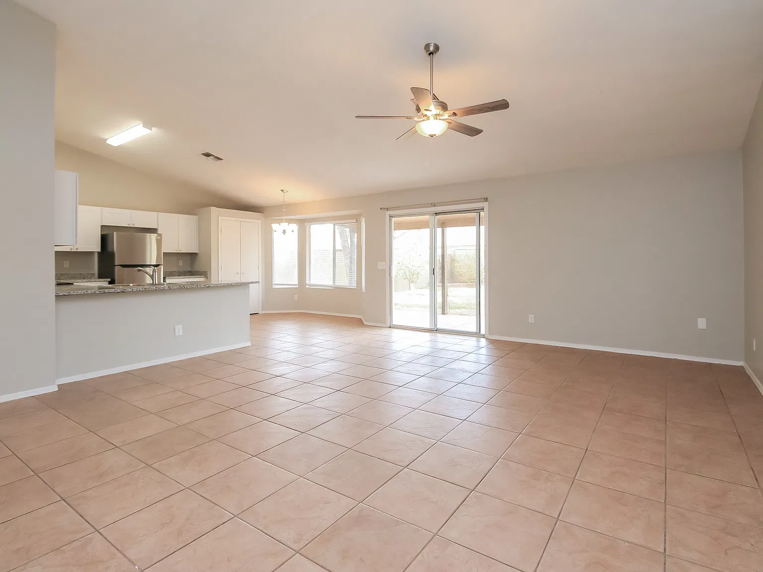 2326 E Devon Ct — Photo 3