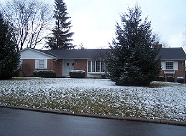 1st image of 69 Pearl Dr