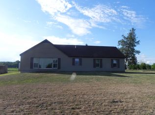 88320 Old Swamp Rd, Decatur, MI 49045