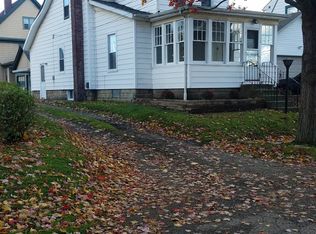112 10th St NE, Massillon, OH 44646