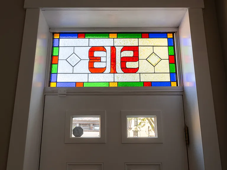 513 Pershing Ave — Photo 2