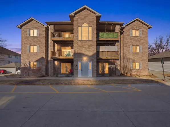 2865 Coral Ct APT 202, Coralville, IA 52241