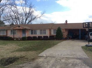 214 Commerce St W, Pineview, GA 31071