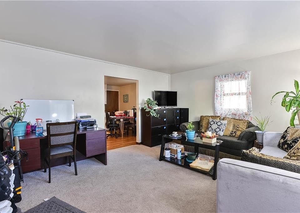 16 S Westbrook Ave, Pen Argyl, PA 18072 Zillow