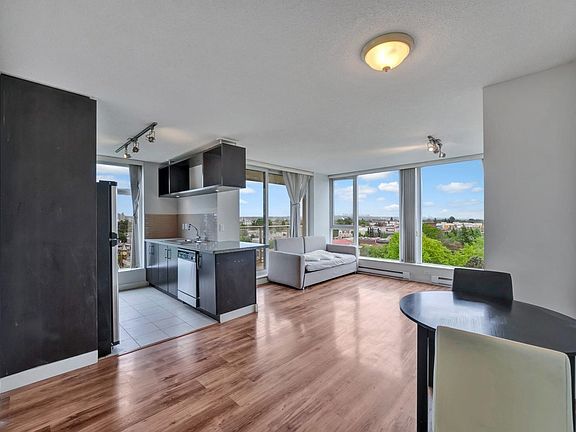 2nd image of 5028 Kwantlen St #1103