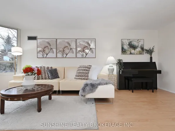 175 Bamburgh Cir #309, Toronto, ON M1W 3X8