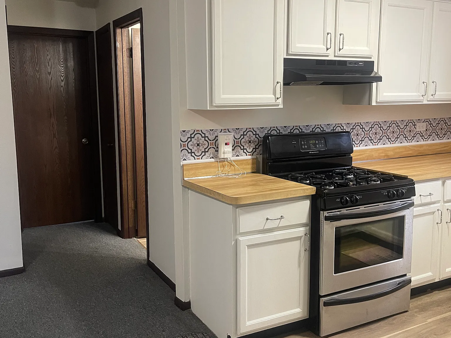 7718 Wildwood Court — Photo 2