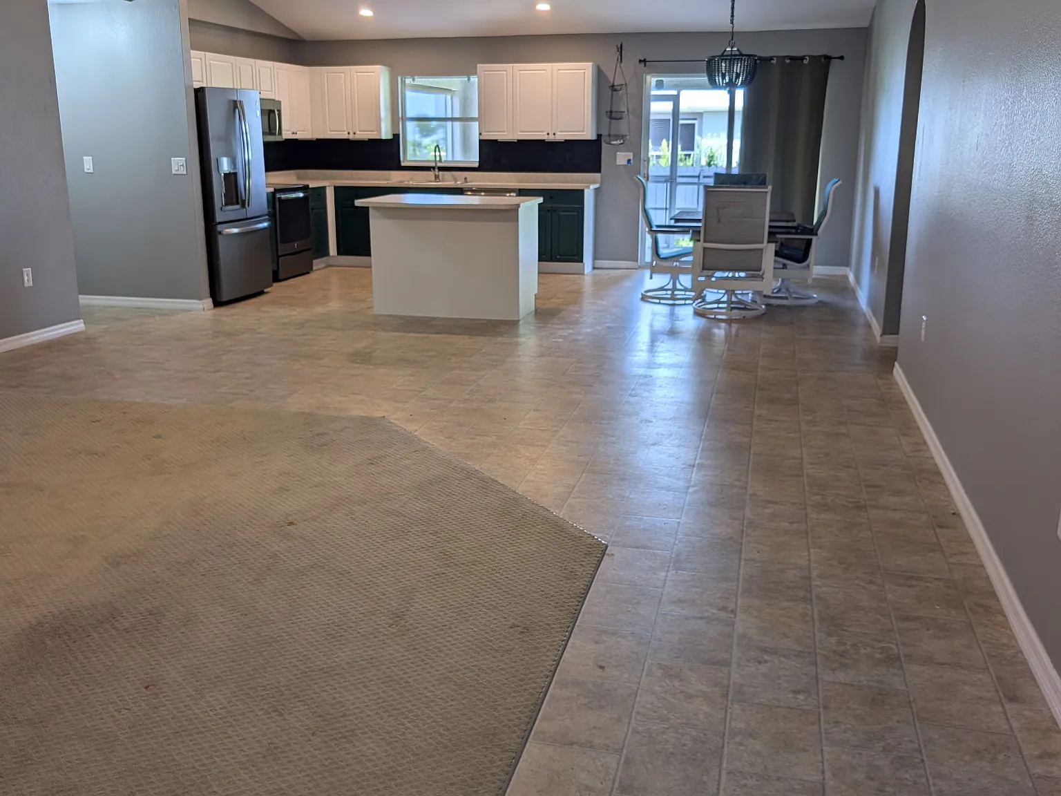 3 bed, 1857 sqft, $2,299 — Photo 2