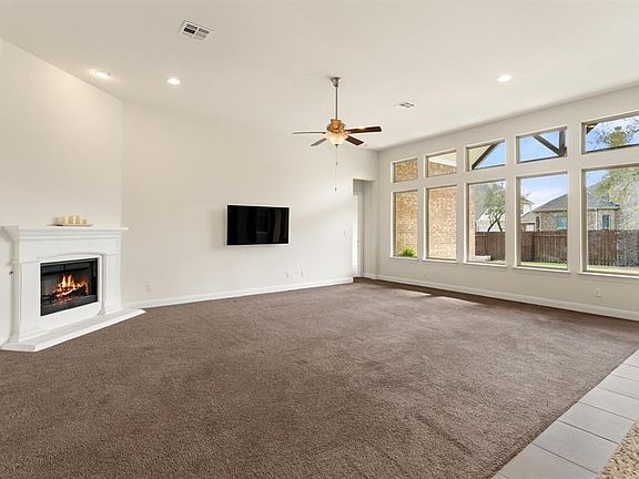 3rd image of 1804 Hollowback Dr