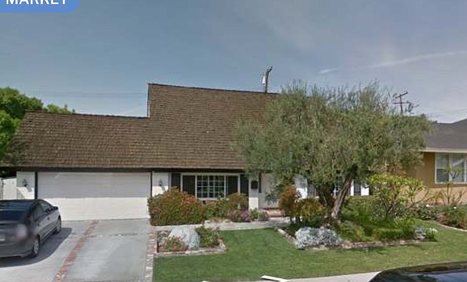 1st image of 3131 E Almond Ave