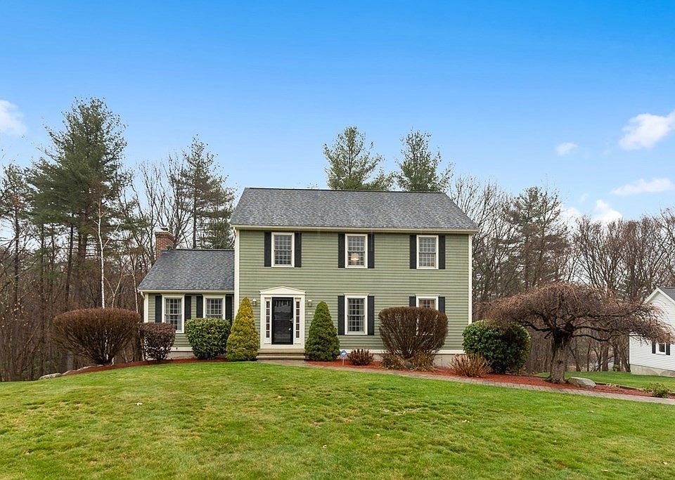 1st image of 20 Briarwood Dr