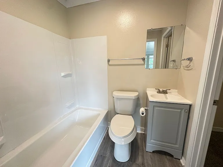140 E Wilkinson St #142 — Photo 22