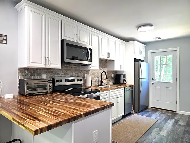 276 Sumner St #2 — Photo 2