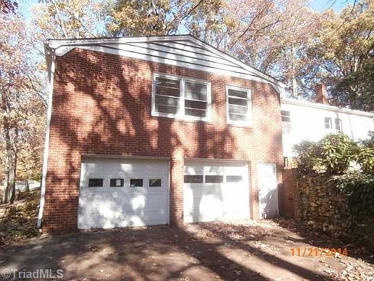 2nd image of 608 E Kivett St