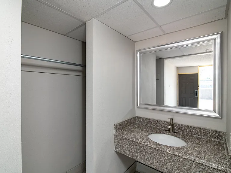 Ponca City Apartments LLC by Avera Living — Photo 20