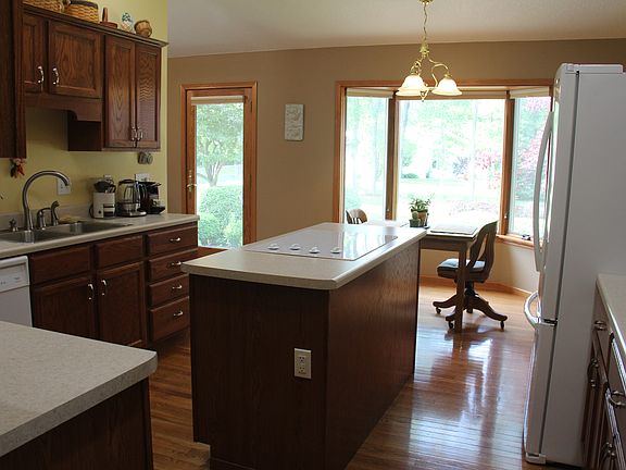 Kitchen and breakfast nook