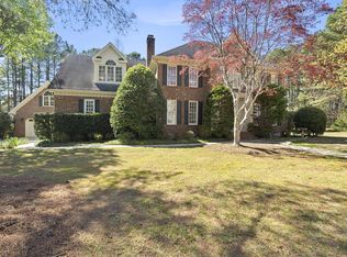 700 Lochgarton Ln, Raleigh, NC 27614